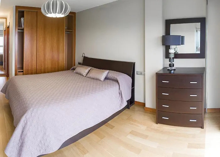 Sakura Homes Torre De Hercules 7 Plazas Apartament A Coruña